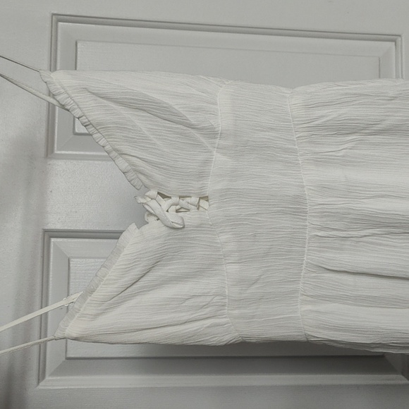 Lace up tiered lined criss cross back sundress - Picture 2 of 4